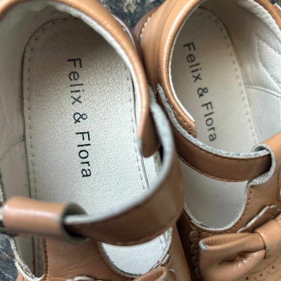 Felix & Flora shoes - Picture 2 of 2